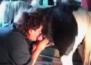 Big-dicked beast gets a nice blowjob