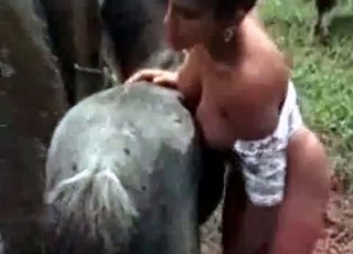 Bestiality sex session with a stacked beauty